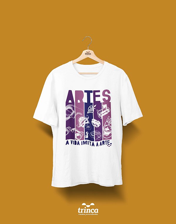 Camisa Universitária Artes - Ou a arte imita a vida? - Basic