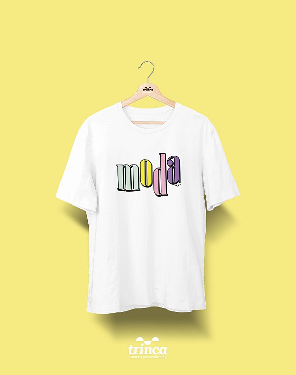Camiseta Universitária - Design de Moda - 90's - Basic
