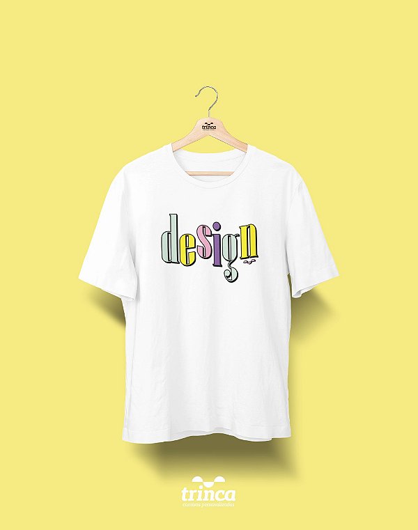 Camiseta Universitária - Design Gráfico - 90's - Basic