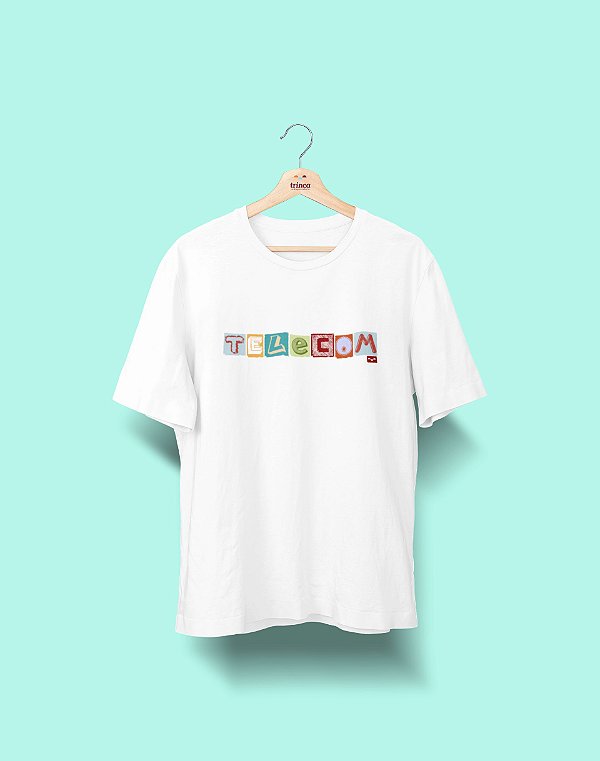 Camiseta Universitária - Telecomunicações - Colagem - Basic