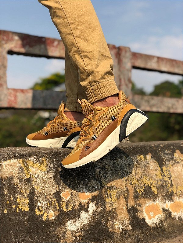 Tênis Adidas Lxcon