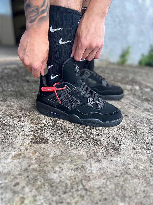 Tênis Nike Jordan 4 preto