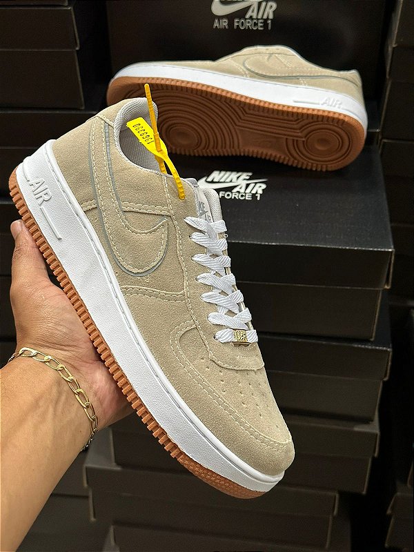 Tênis Nike Air force 1 Bege