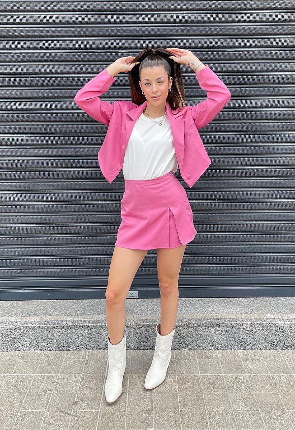 Short Saia Alfaiataria Larissa Rosa Com Fenda na Frente @usemika Feminina