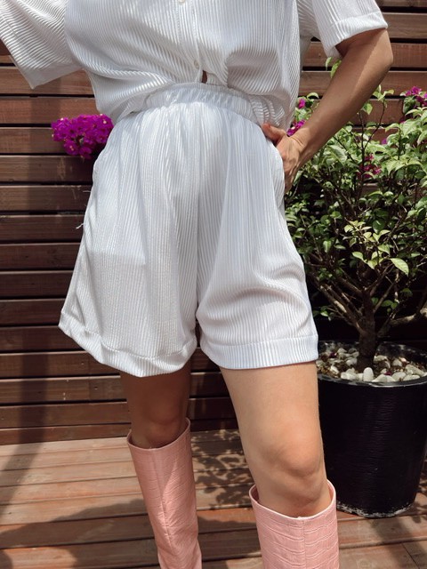 Short Plissado Martina Branco @usemika Feminina