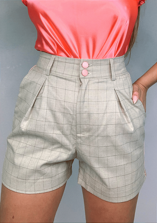 Short Alfaiataria Xadrez Com Botão Forrado Carmem Nude @usemika Feminino