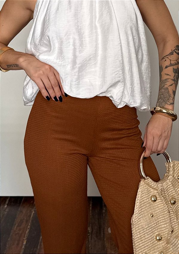 Calça Malha Crepe Reta Texturizada Raquel @usemika Feminino