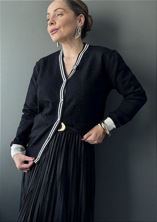 Cardigan Modal Tradicional com Detalhes na Manga e Vista Pietra @usemika Feminino