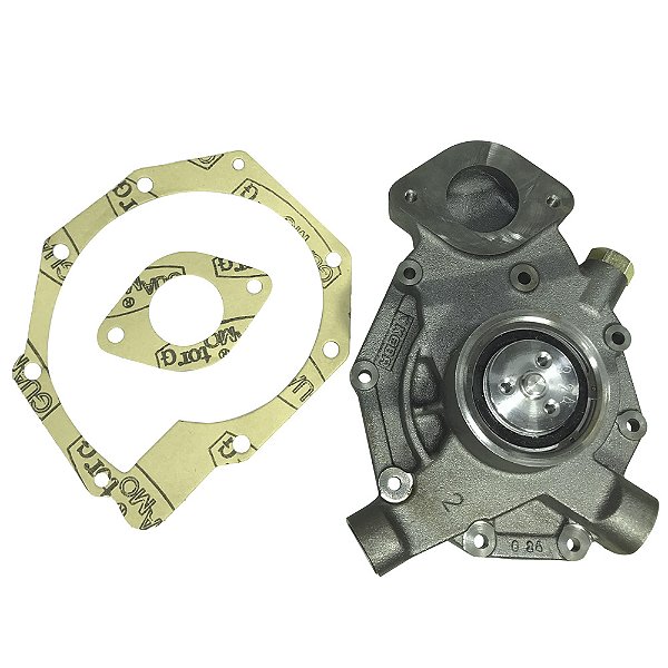 BOMBA DA AGUA (MOTORES POWERTECH 4.5L 4045 E 6.8L 6068 - KEBA) JOHN DEERE 6205 / 6210 / 6220 / 6230 / 6300 / 6330 / 6400 / 6410 / 6415 / 6420 / 6430 / 6505 / 6605 / 6615 / 6705 / 6715 / 6810 / 6830 / 6910 - MM101515E - 303505 - RE505980 - RE546906