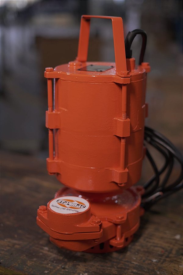 BOMBA SUBMERSIVEL STARMAC MOD. RB 300T DE 0,5CV TRIFASICO IP68