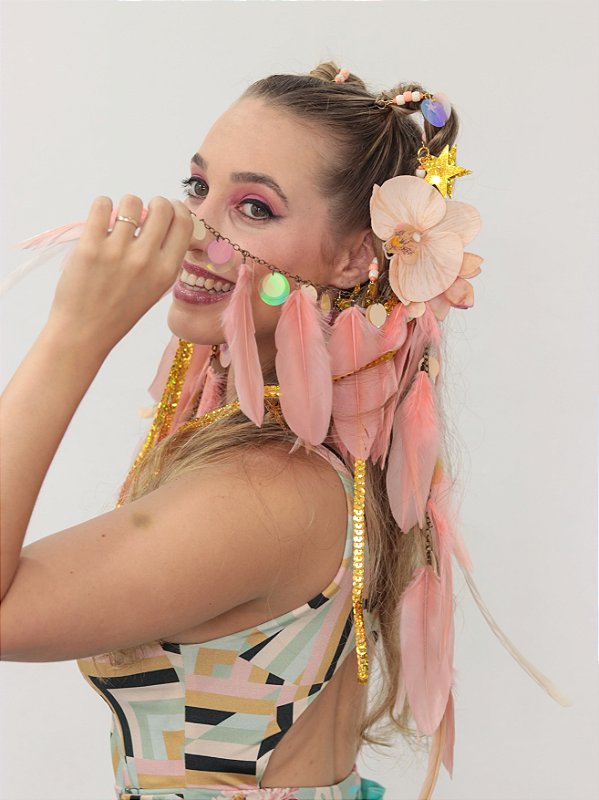 Bico de Pato Flores Coração Valente