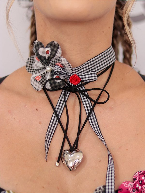 Choker Rosa Xadrez