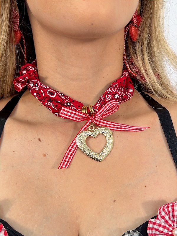 Choker Bandana Coração Apaixonado