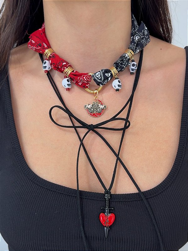 Colar Camurça Laço Fatal