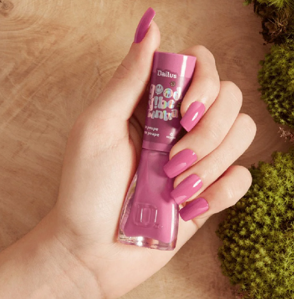 ESMALTE DAILUS GOOD VIBEZINHA SE POUPE ME POUPE