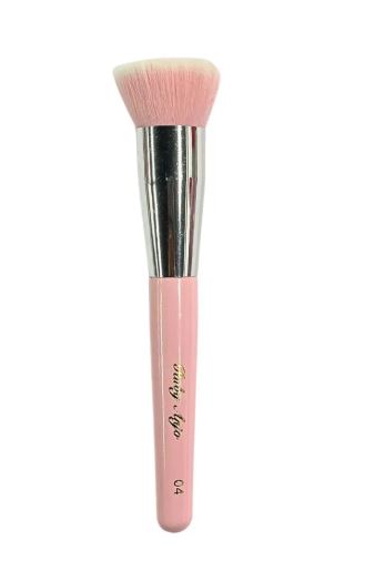 PINCEL KABUKI RETO RUBY ANJO 04