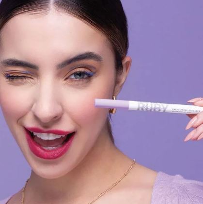 CANETA DELINEADORA COLORIDA RUBY KISSES (COR ALEATORIA)