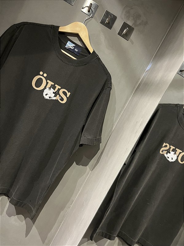Camiseta Ous Abaixo de Zero Estonado