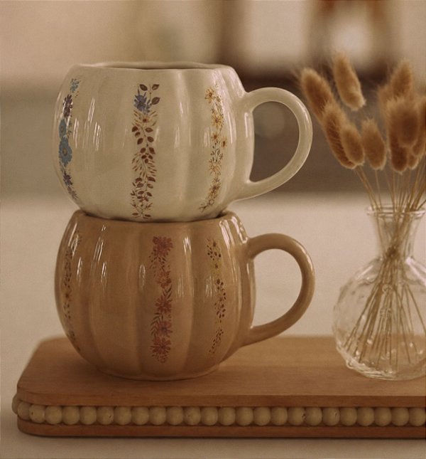 Caneca Abóbora Floral Exclusiva