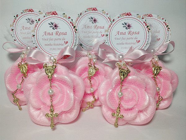 Lembrancinha Personalizada: Sabonete Flor Camélia com Mini Terço