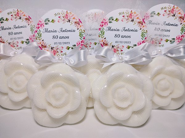 Lembrancinha de Aniversário 80 Anos: Sabonete Flor Camélia Perfumada