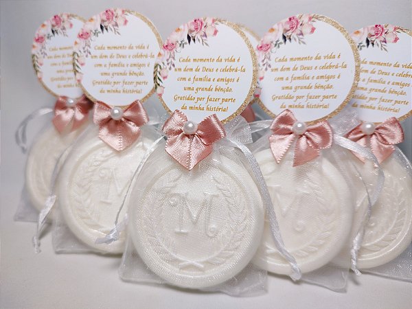 Lembrancinha de Aniversário 30 Anos: Sabonete Letra Inicial do Nome