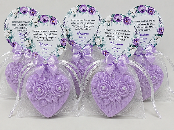 Lembrancinha Personalizada: Sabonete Coração Ramo de Rosas