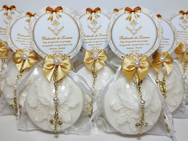 Lembrancinha de Batizado: Sabonete Divino Espírito Santo com Terço