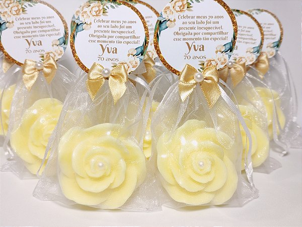 Lembrancinha de Aniversário 70 Anos: Sabonete Rosa Luxo Perfumada