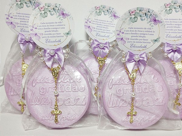 Lembrancinha 90 Anos: Sabonete Desejos de Gratidão G com Mini Terço