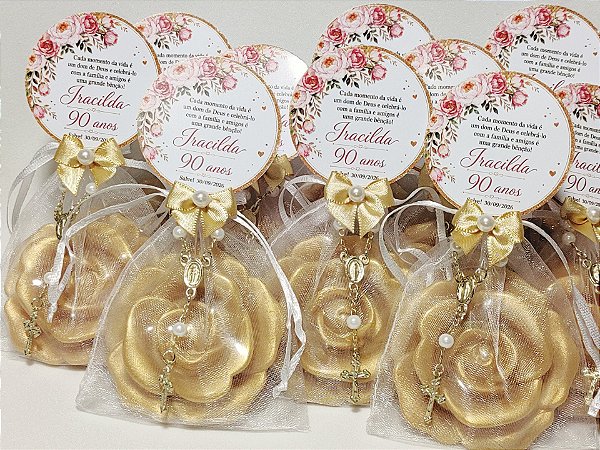Lembrancinha de Aniversário: Sabonete Flor Perfumada com Mini Terço