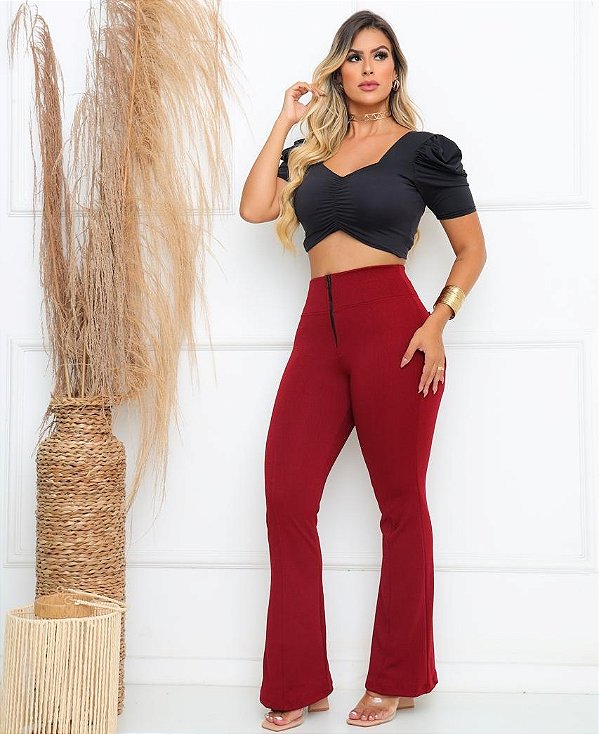 Calça Flare com Zíper e Bolsos Vinho