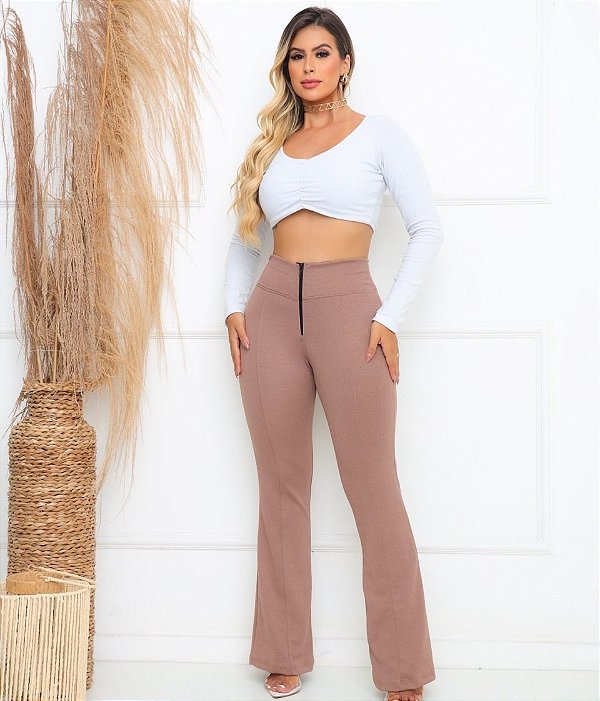 Calça Flare com Zíper e Bolsos Cáqui
