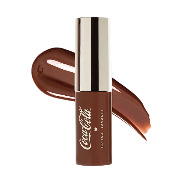 ÓLEO LABIAL TINT - COR: SPICY / BRUNA TAVARES FEAT COCA COLA