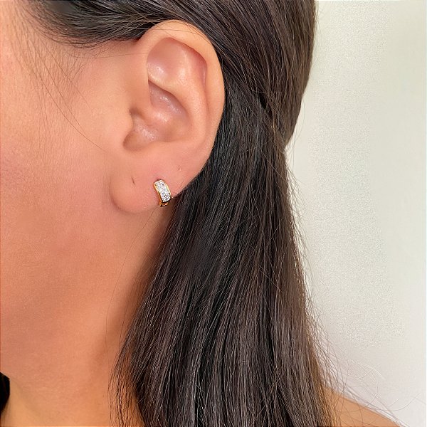 Brinco argola clique PP cravejado 2 fileiras 4 mm