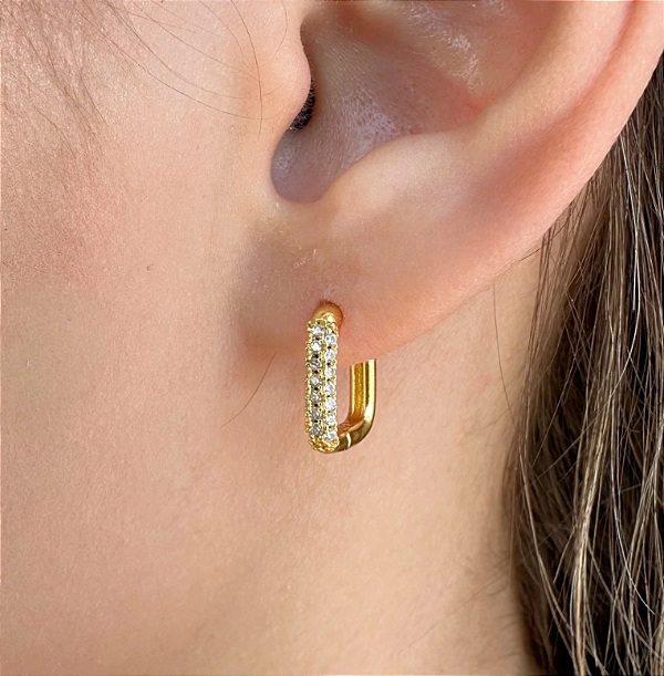 Brinco Argolinha Quadrada Três Fileira de Zircônia Banhado em Ouro 18k