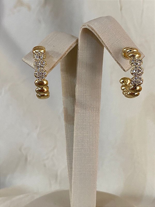 Brinco Argola com Detalhe Cravejado em Micro Zircônias