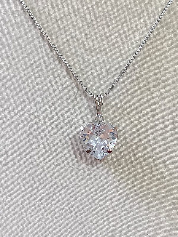 Colar Coração de Zircônia Cristal