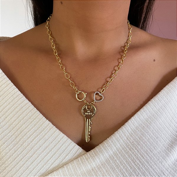 Colar corrente chave coração cravejado banhado a ouro 18k