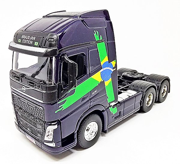 Volvo FH 500  Roxo - Escala 1/64