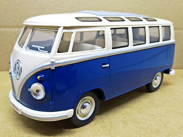 Volkswagen Kombi Azul 1962 - Escala 1/24 - 17 CM