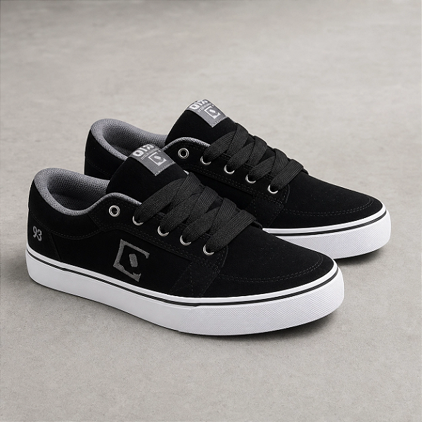 Tênis Qix Ninety Three Preto e Chumbo