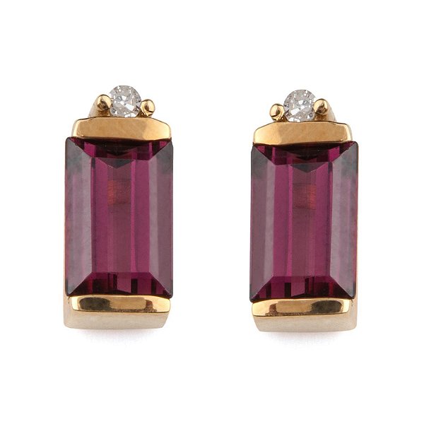 Brinco de Rodolita Rosa avermelhado e Ouro Amarelo 18K (B4560)
