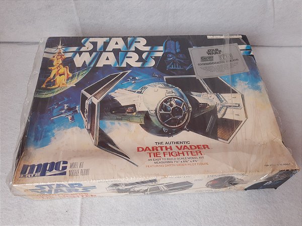 Plastimodelismo MPC / ERTL nave Tie Fighter do Darth Vader - Star Wars - edição comemorativa