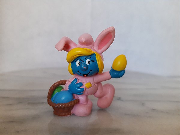 Miniatura de vinil estática Schleich 1982 Smurfete coelhinha de Páscoa - feita em Portugal