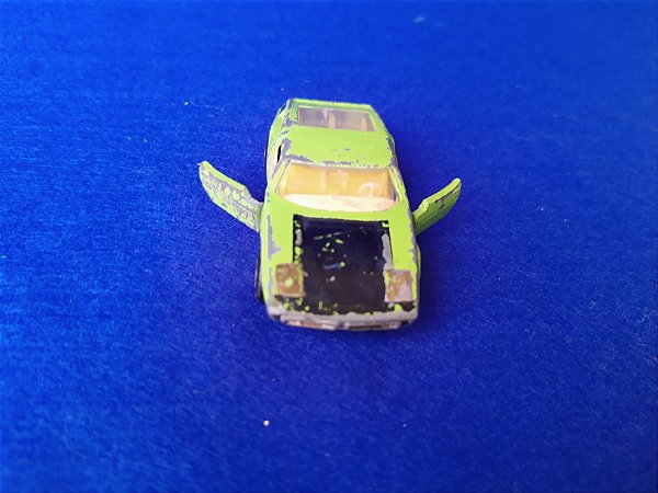 Miniatura Matchbox 1972 Lesney número 32 Maserati Bota verde com portas que abrem