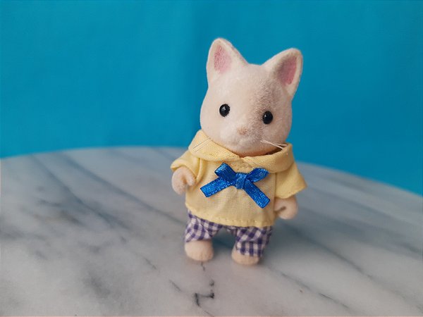 Sylvanian families, coelho branco de cakcas xadrez azul., usado