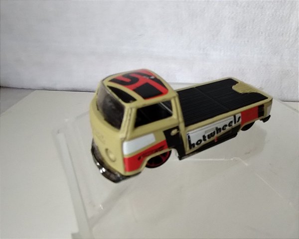 Miniatura de metal Hotwheels 2016 Volkswagen pick UP T2 usado