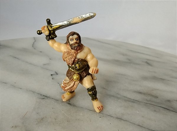 Miniatura de vinil Plastoy de guerreiro barbaro  5  usada