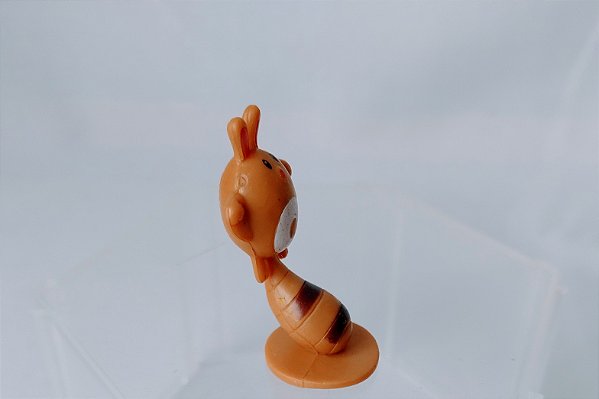 Miniatura de vinil pokémon Sentret Nintendo marca Tomy 5 cm